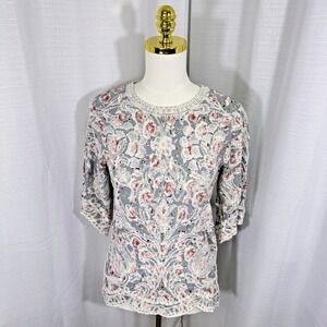 Solitaire Women's Small Embroidered Floral Shirt Scalloped Half Length Sleeves